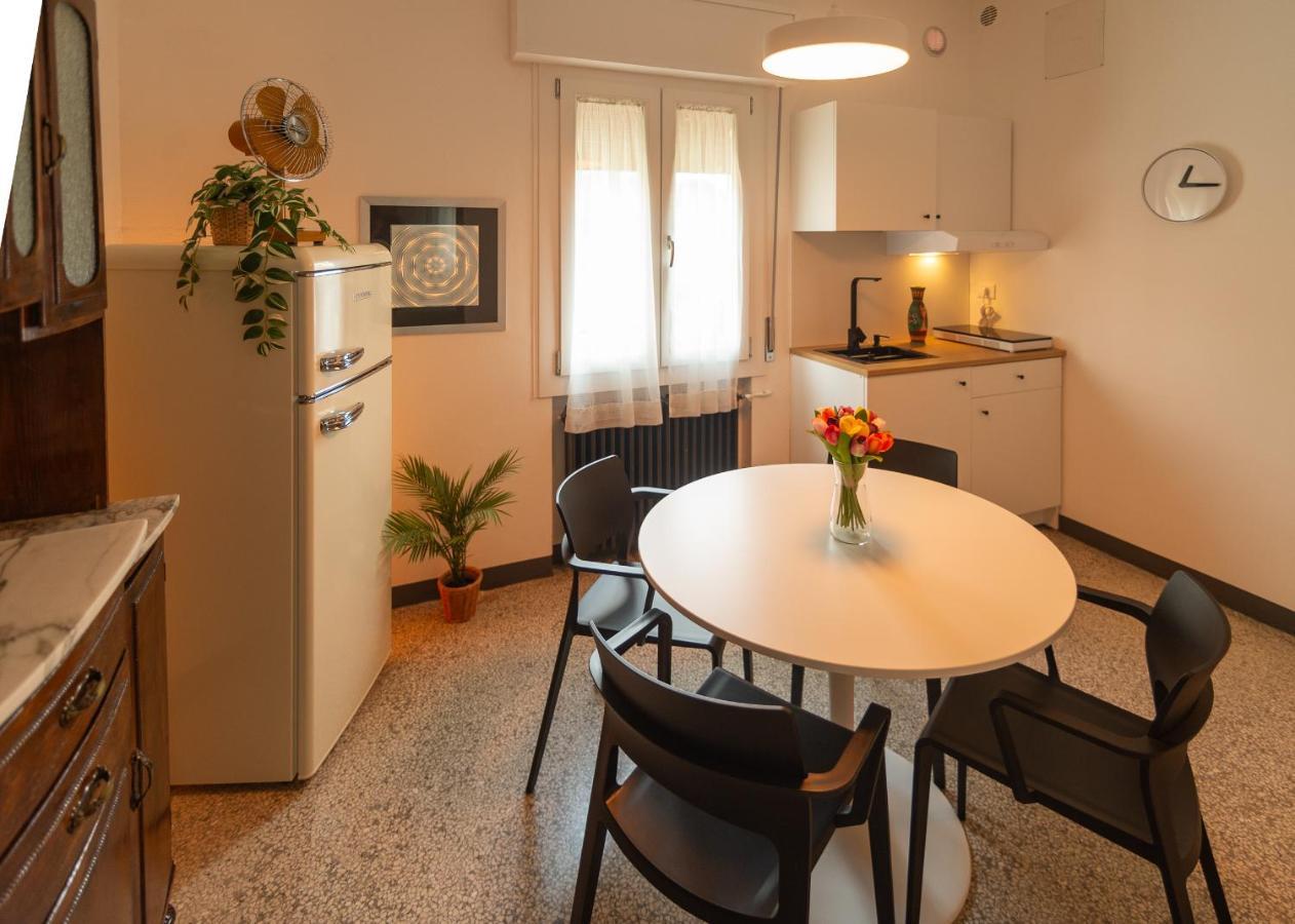 Ca Glera - Vintage Design Apartment Revine Lago Extérieur photo